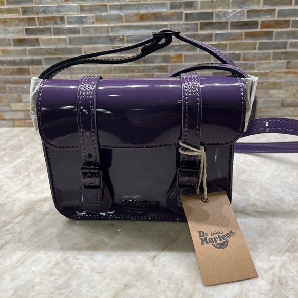 DR. MARTENS PATENT LEATHER CROSSBODY BAG
BLACKCURRANT - Picture 13 of 15